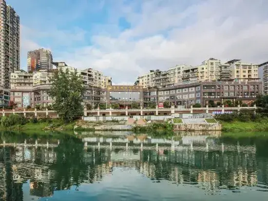 Тунжень: Jintan Square South Great Wall Hotel (Tongren Station Branch)