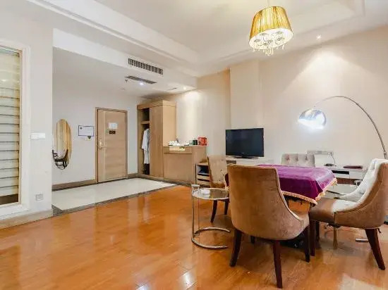Тунжень: Jintan Square South Great Wall Hotel (Tongren Station Branch)