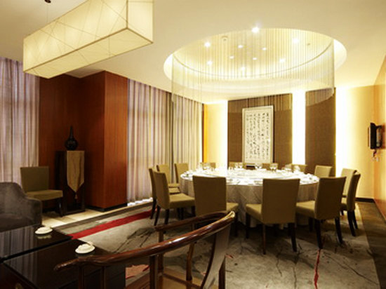 Хучжоу: PHIREN Hotel Anji Jiuzhou Changshuo Plaza, Anji