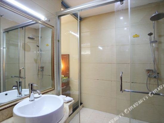 Чанша: Anqiju Hotel (Changsha County Broadcasting Exhibition Center,Window of the World)