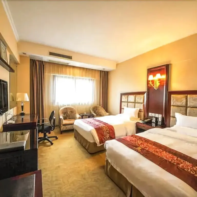 Чэнду: Tian Fu Hotel (Chengdu Wenshuyuan Longhu Tianjie Branch)