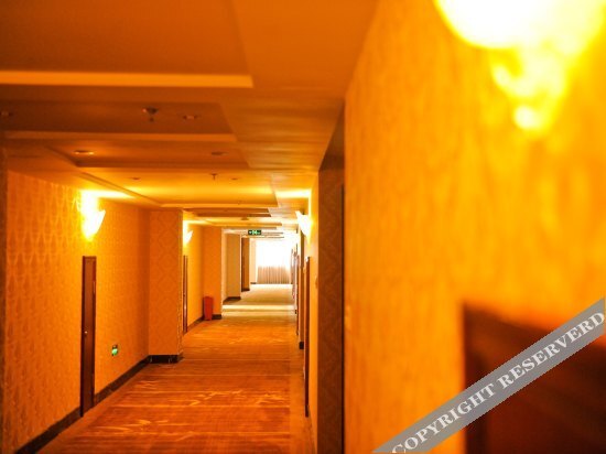 Wright Garden Hotel — фото 1