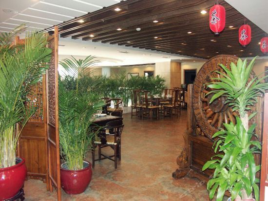 Фошань: 佛山金湖酒店
