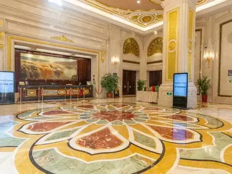Huanghe Grand Hotel — фото 1
