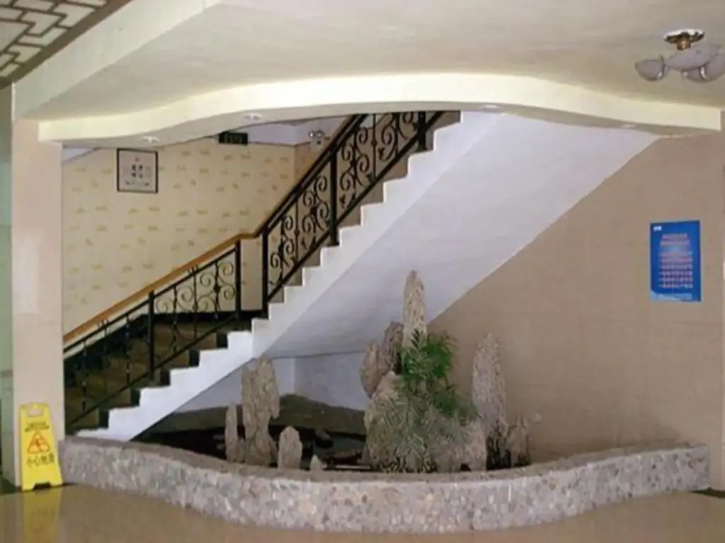 Интань: Shangqing Hotel