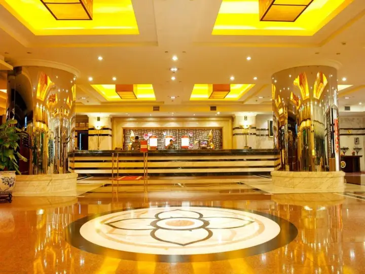 Лючжоу: Liuzhou Grand Hotel