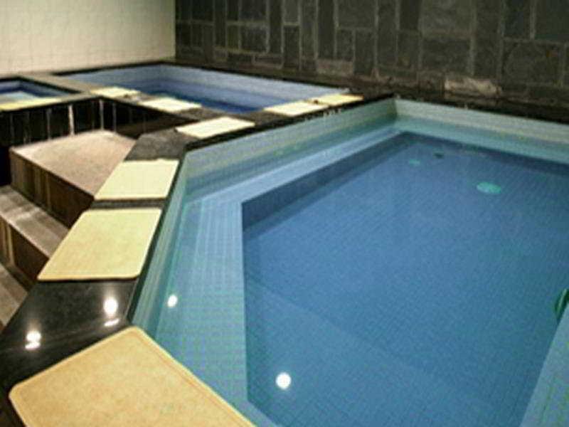 Шанхай: Riverfront Business Hotel