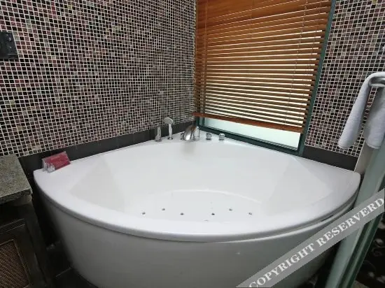 Шанхай: Denghou Light Luxury Hotel (Shanghai Wujiaochang Fudan University)