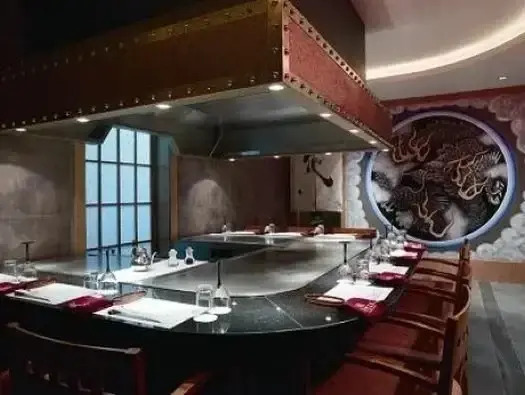 Шанхай: New Chalon Hotel
