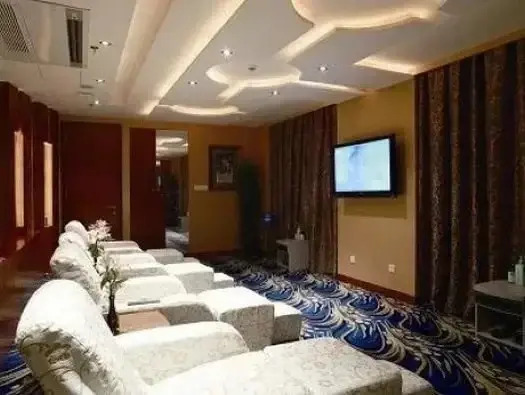 Шанхай: New Chalon Hotel