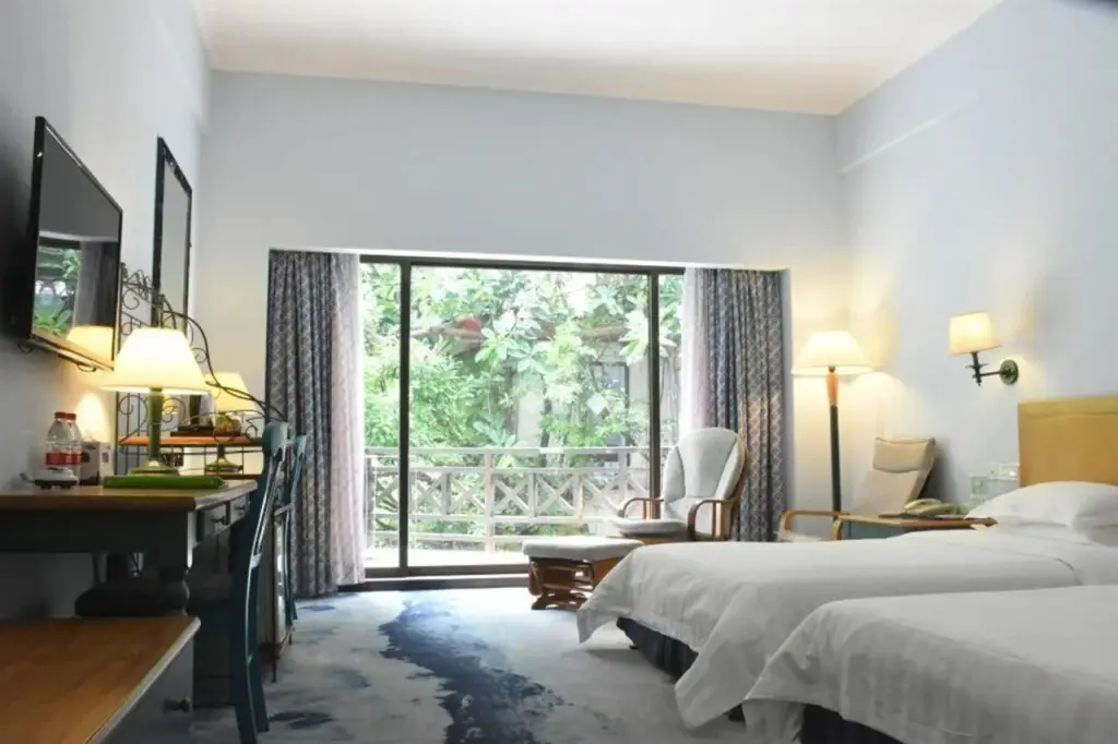Шэньчжэнь: Shenzhen Evergreen Resort Hotel