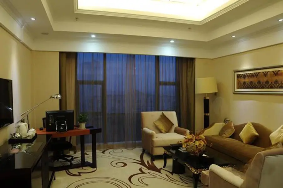 Хандань: Shenshi Business Hotel