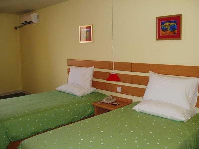 Ухань: Home Inn Wuhai LiuDuQiao