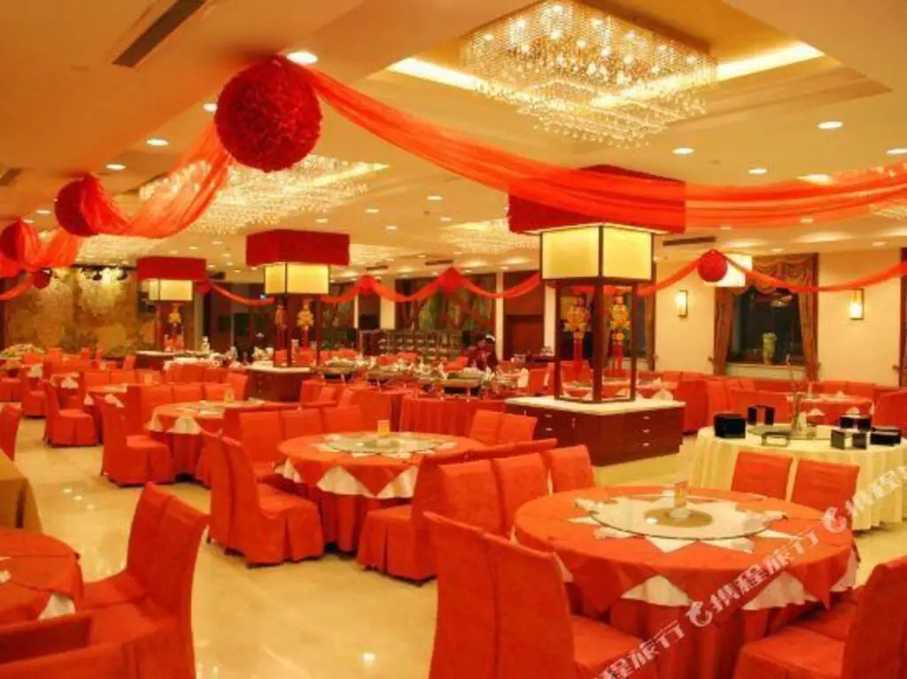 Синтай: Jinniu Grand Hotel