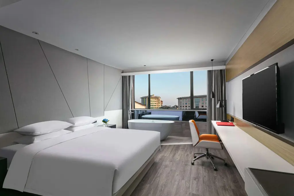 Янчжоу: Ramada by Wyndham Yangzhou Slender West Lake