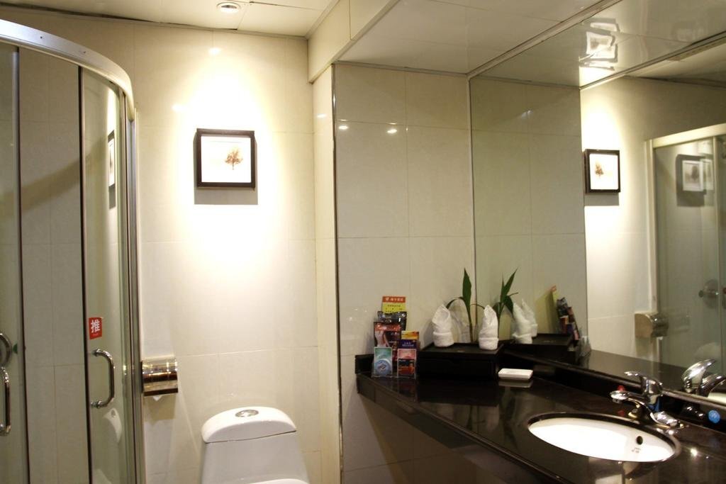 Юэян: Dongfanghong Ruika Hotel