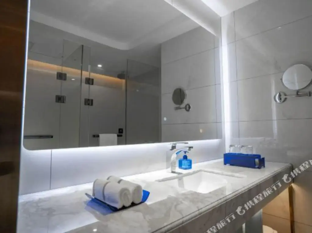 Юйлинь: Jinyuan Hotel