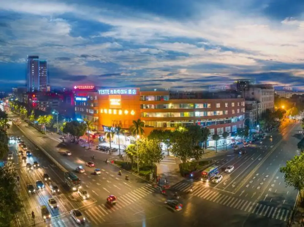 Юйлинь: Jinyuan Hotel