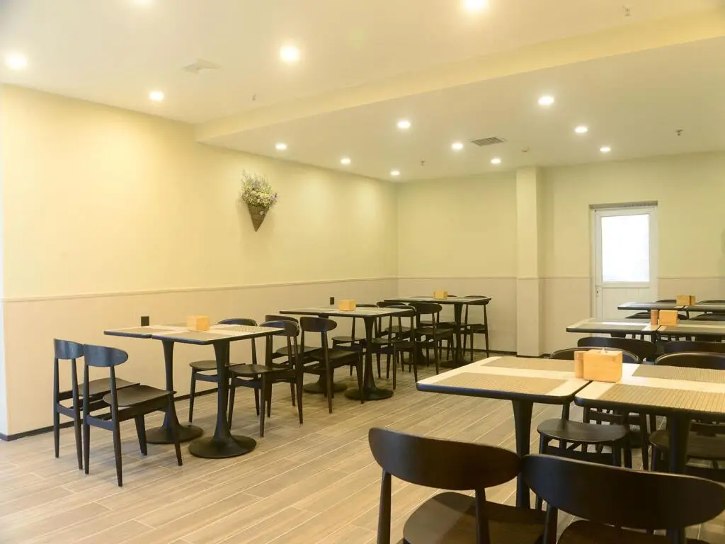 Линьи: Hanting Hotel Linyi Jinqueshan Road