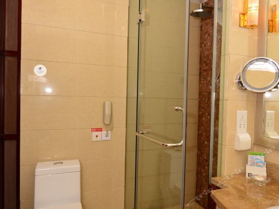 Циндао: Qingdao Haobang Holiday