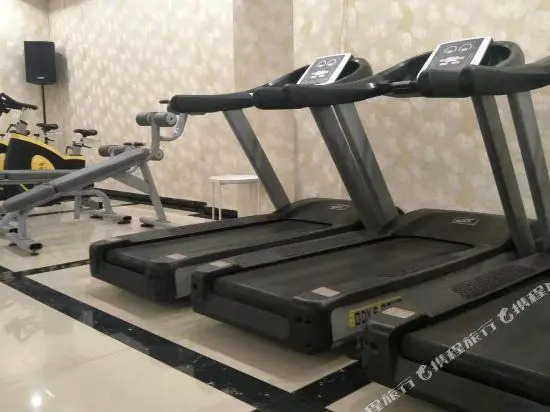 Цзиньчжоу: Super 8 Hotel Jinzhou Jin Hua