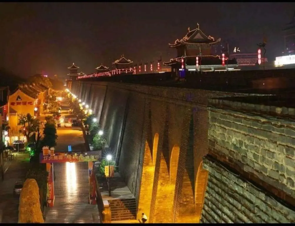 Сиань: IU Hotel Xi'an Bell and Drum Tower West Street Shop