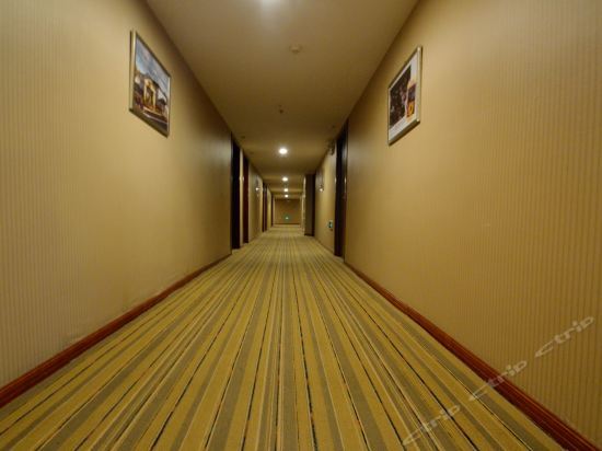 Шицзячжуан: Super 8 Hotel Shijiazhuang Zhong Shan Xi Lu