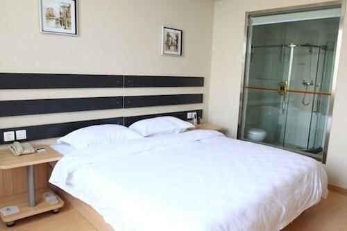 Шицзячжуан: Super 8 Hotel Shijiazhuang New Railway Station Wes