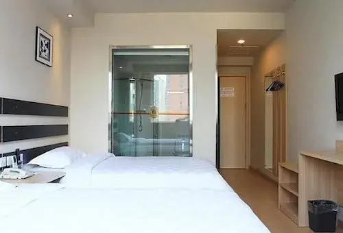 Шицзячжуан: Super 8 Hotel Shijiazhuang New Railway Station Wes