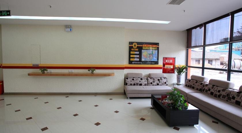 Super 8 Hotel Xichang Hang Tian — фото 1