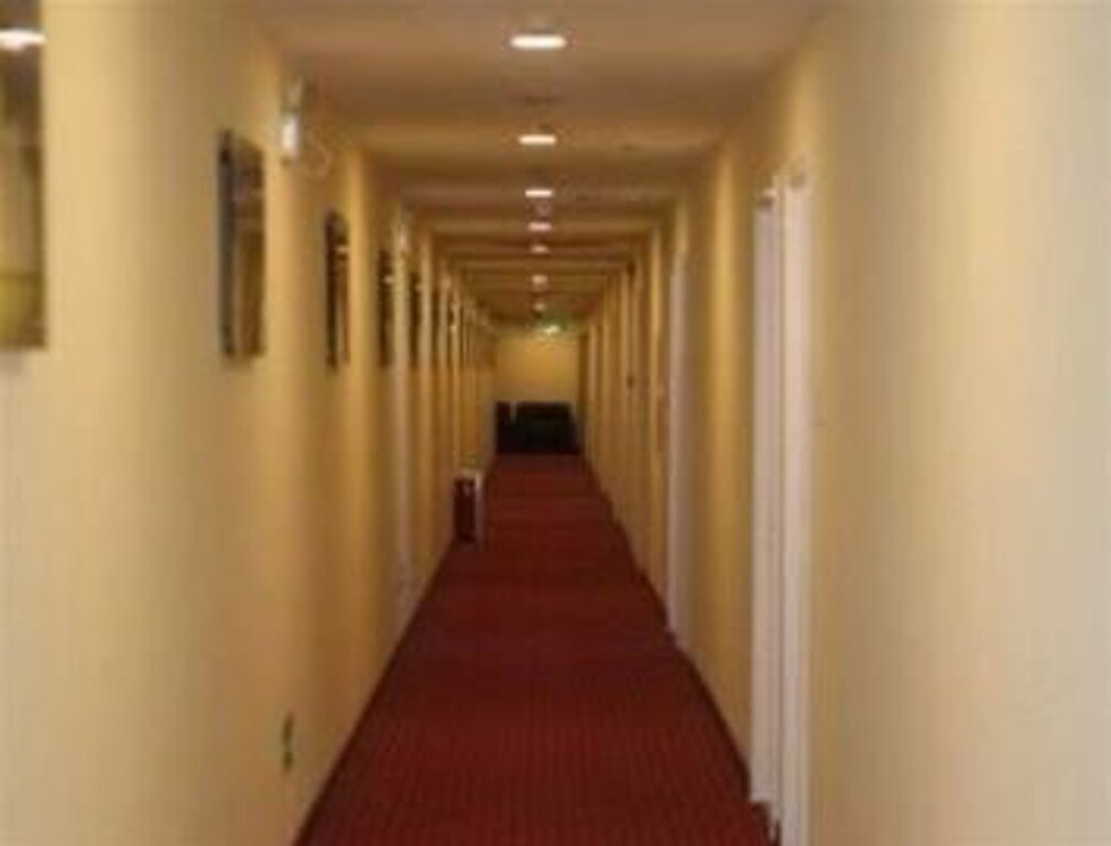 Пекин: Super 8 Hotel Beijing Shi Jing Shan Hai Te Hua Yuan