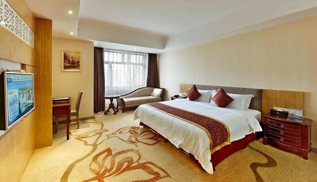 Masterland Hotel Huizhou — фото 1