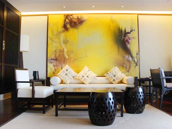 White Swan Hotel Qingyuan — фото 1