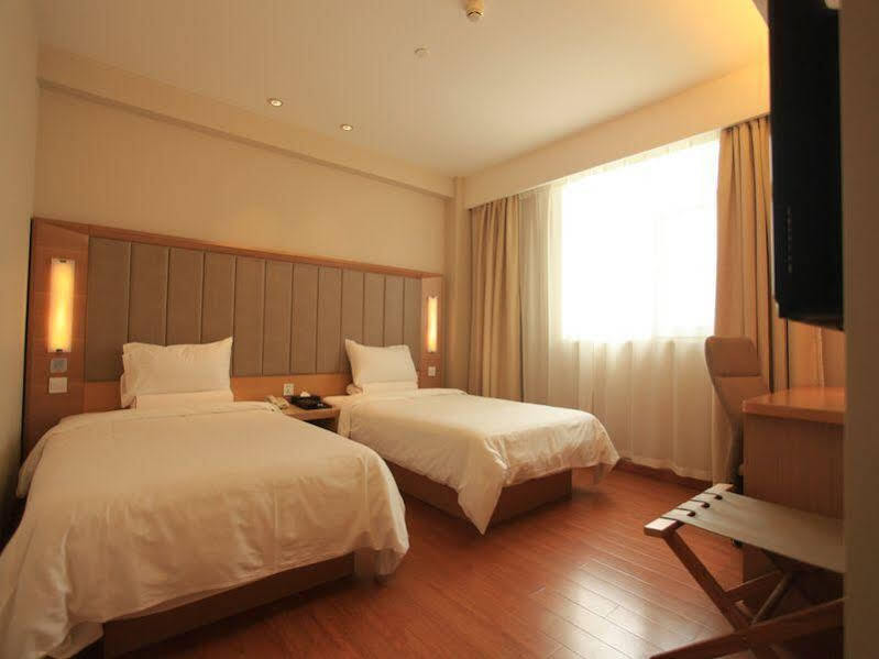 Meihao EZZI Hotel (Tianjin Youyi Road Wudadao) — фото 1