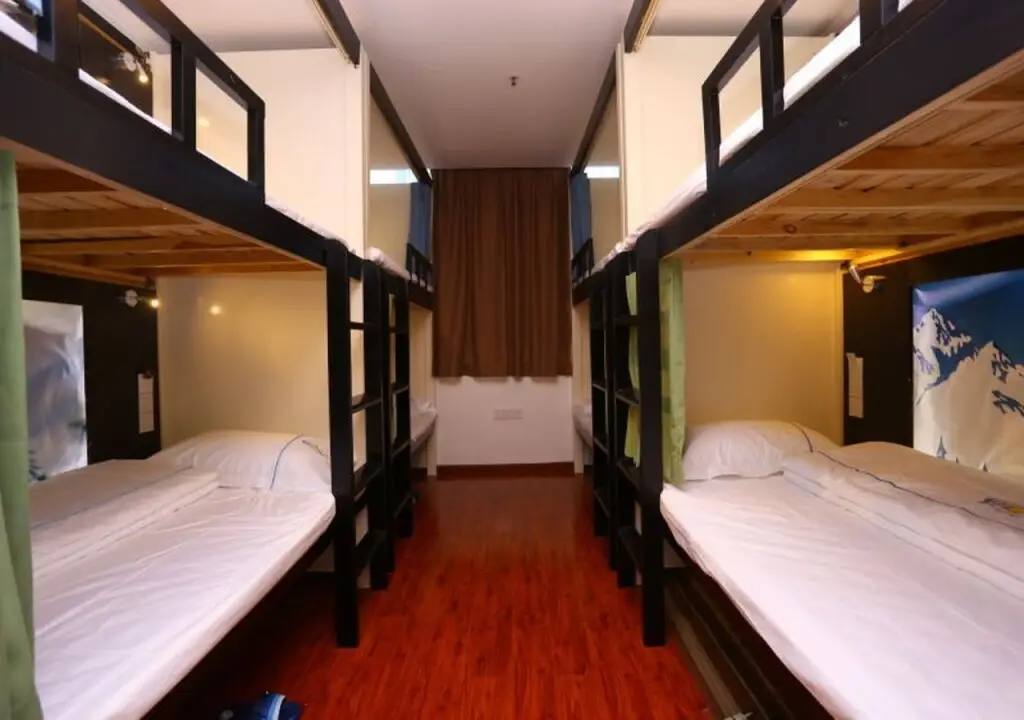 Чэнду: Infinite Stars Us Youth Hostel