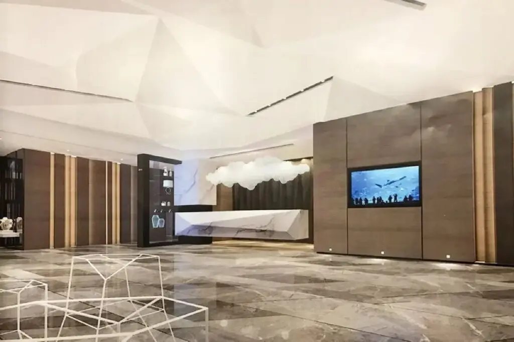 Янчжоу: Yitel (Yangzhou Qionghua Building, Ancient Canal, Dongguan Street)