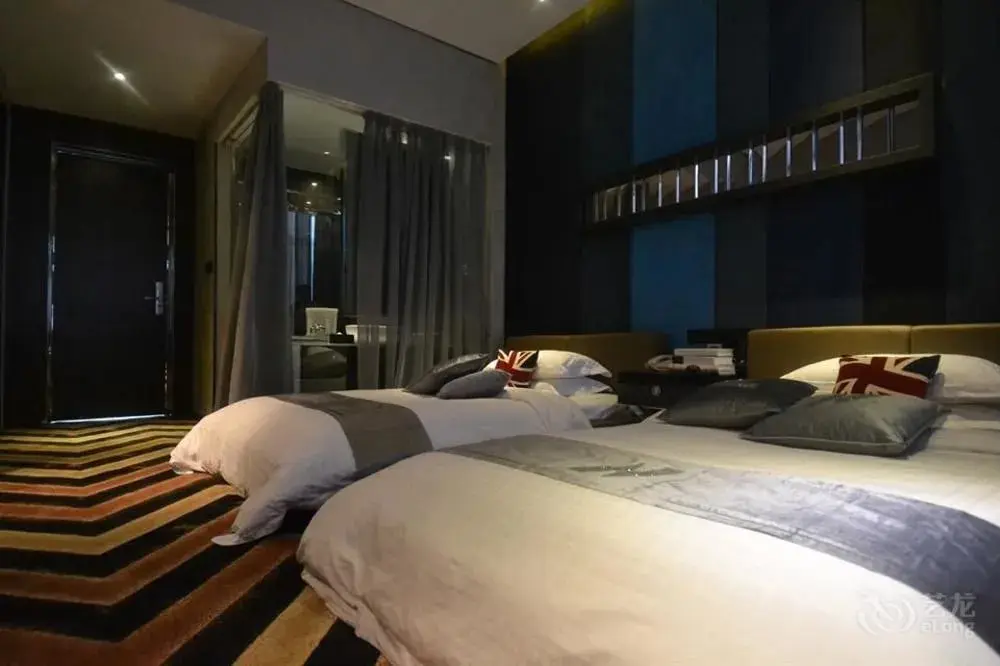 Дали: Dali N-Hotel