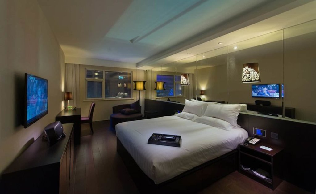 Циндао: Orange Hotel Select Qingdao Wusi Square