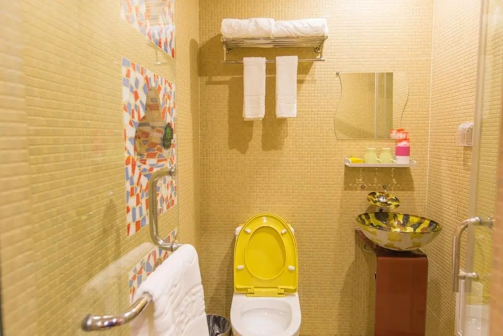 Чэнду: DREAM COLOR Theme Hotel