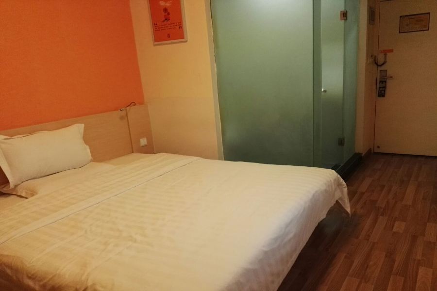 Шанхай: 7 Days Inn Shanghai Daning International Yanchang Road Subway Station Branch