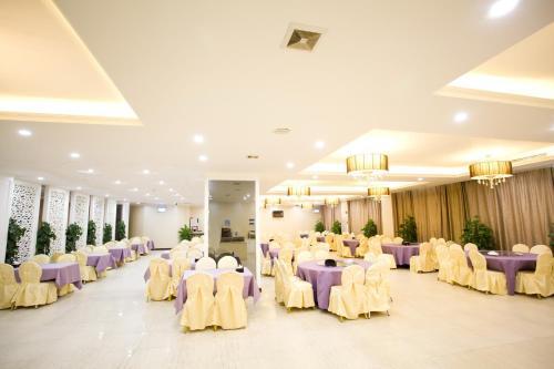 Гуанчжоу: Vienna Changlong Branch