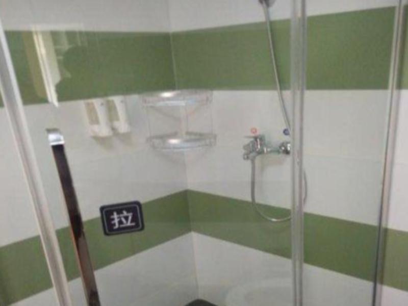 Дэхун: 7 Days Inn Dehong Mangshi Tuanjie Street Branch