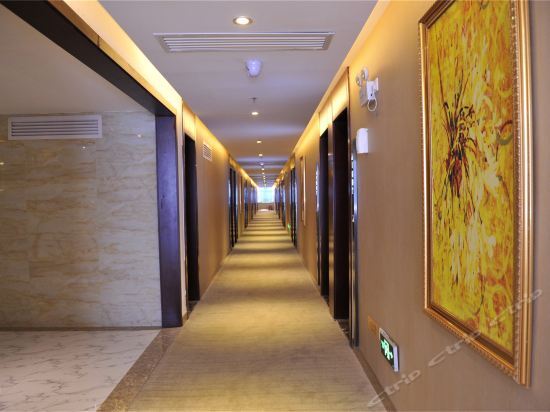 Куньмин: Kunming Yunshuixingji Hotel