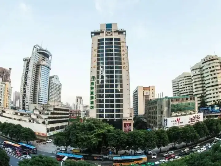 Фучжоу: GreenTree Inn FuZhou WuYi Plaza Hotel
