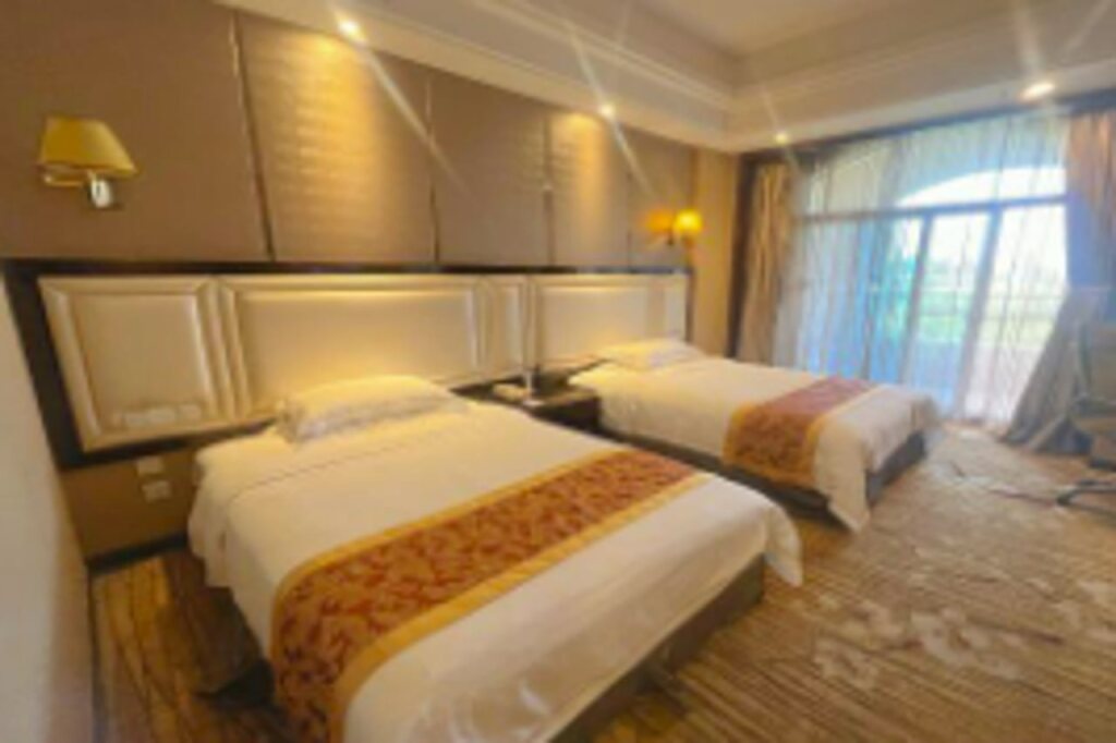 Мейчжу: Country Garden Holiday Hotel