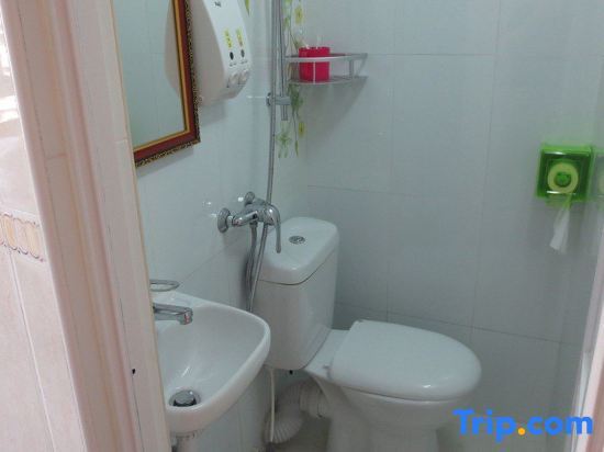 Коулун: Kowloon Hostel (Sun Hing Bldg.)