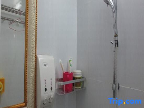 Коулун: Kowloon Hostel (Sun Hing Bldg.)