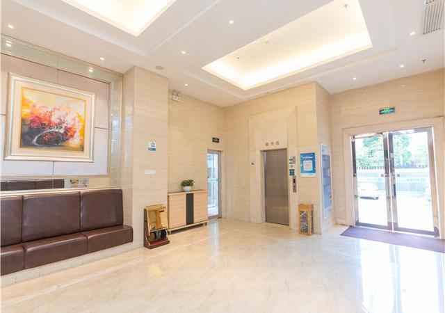 Гуанчжоу: City Comfort Inn Guangzhou Hanxi Changlong Shiqiao Metro Station