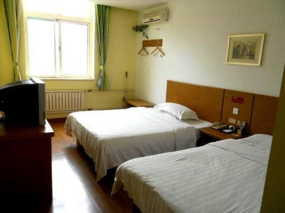 Цзинань: Joy Inn Jinan Qianfoshan