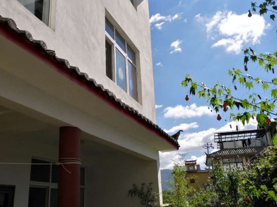 Lijiang Lixiang Courtyard Inn — фото 1